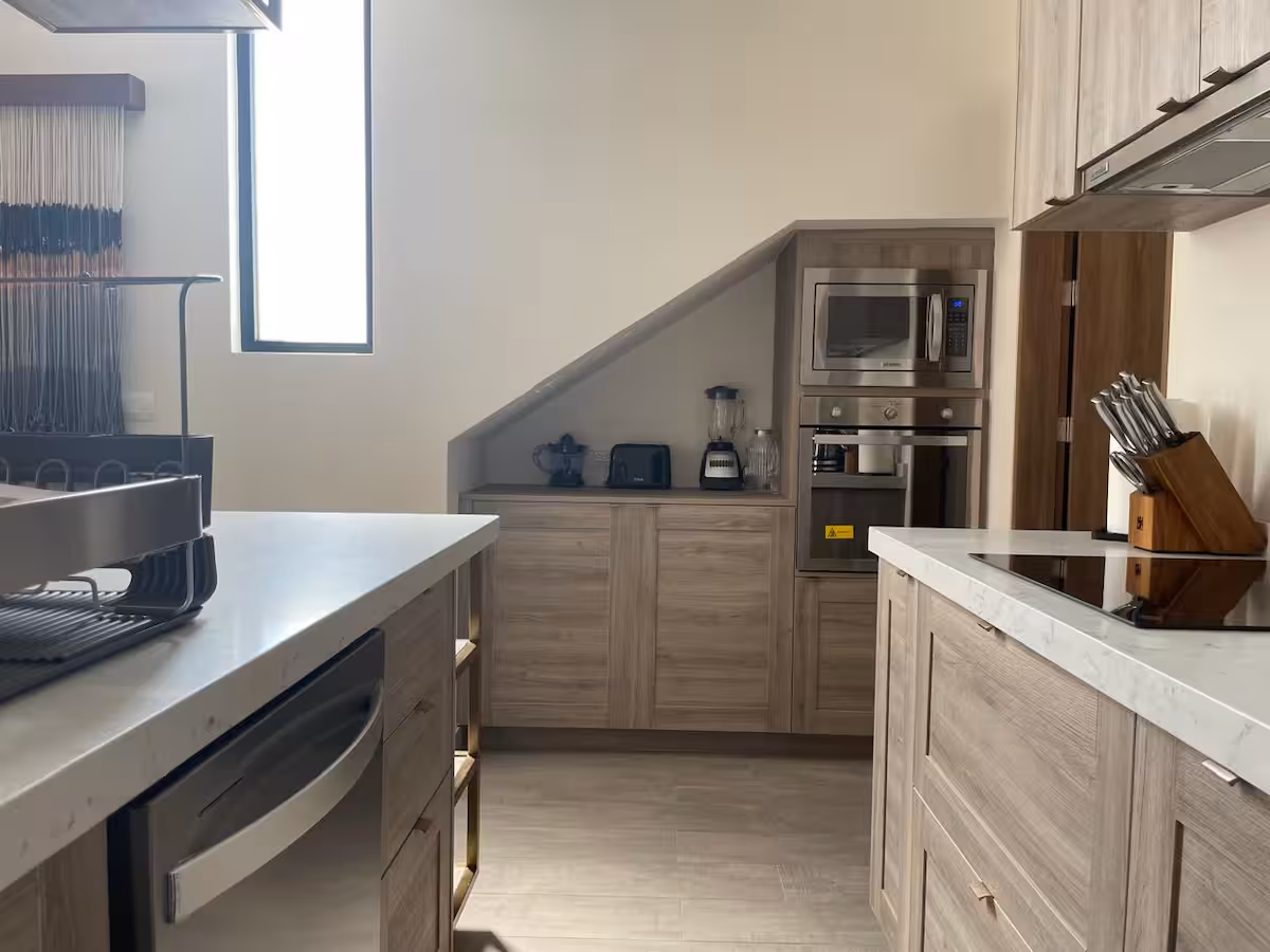 e933368e-490c-4dd2-a329-e8301181cfff